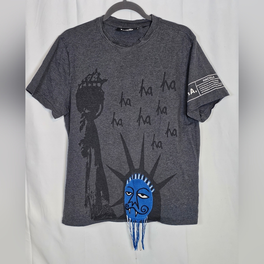 HACULLA Haha Liberty Drop Shoulder T-Shirt, Grey Size Medium EUC
